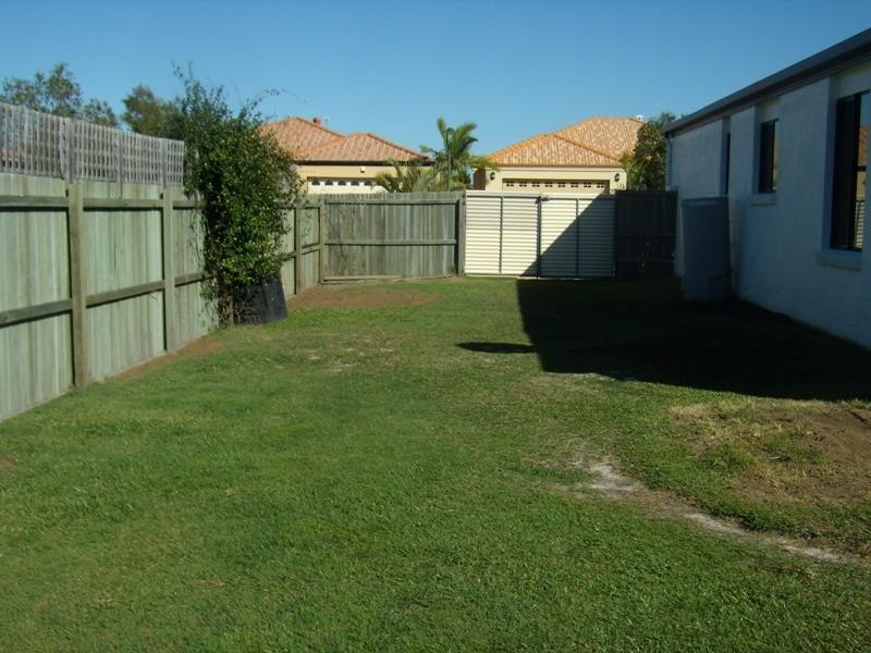 2 Tilapia Court, Mountain Creek QLD 4557