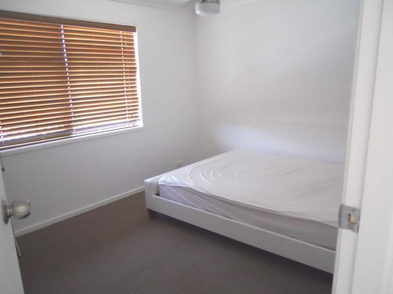27 Walan Street, Mooloolaba QLD 4557