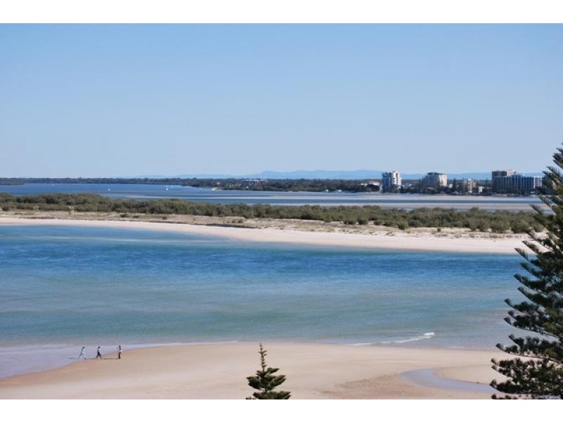 9/10 Bulcock Beach Esplanade, Caloundra QLD 4551