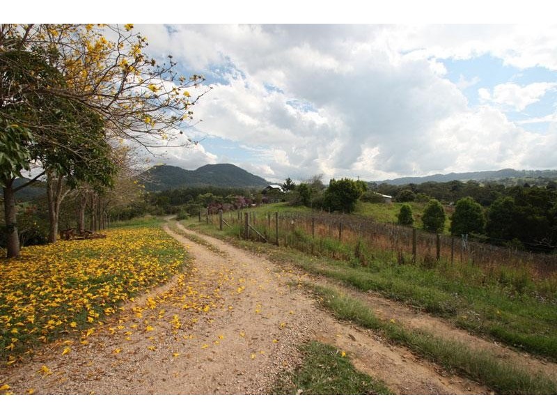 310 Memorial Drive, Eumundi QLD 4562