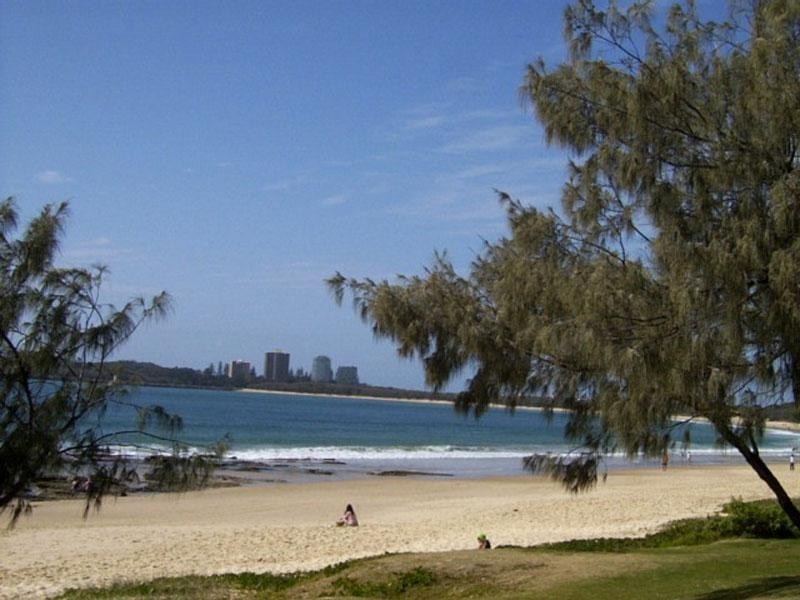 95 Palm Drive, Mooloolaba QLD 4557