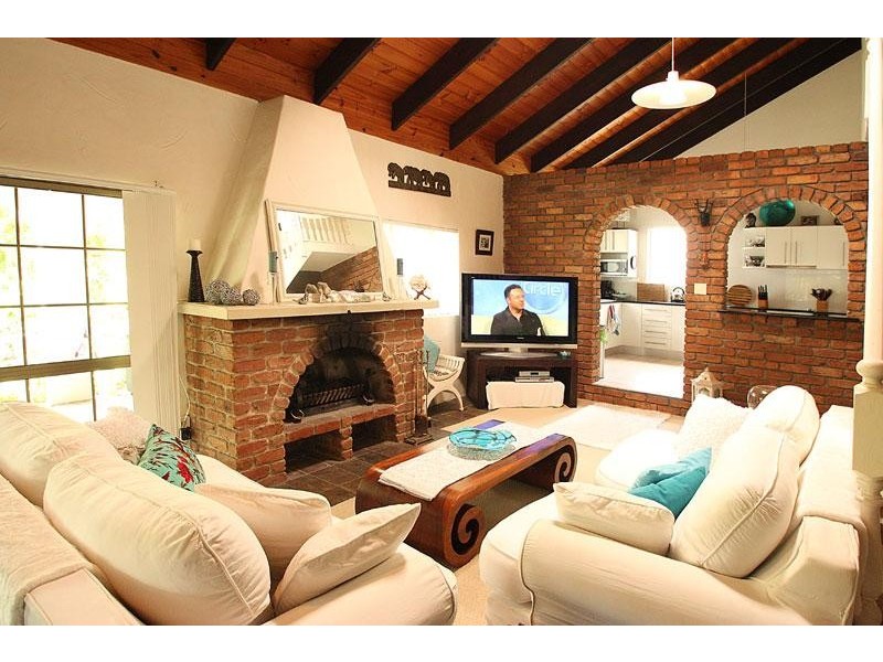 104 Goonawarra Drive, Mooloolaba QLD 4557