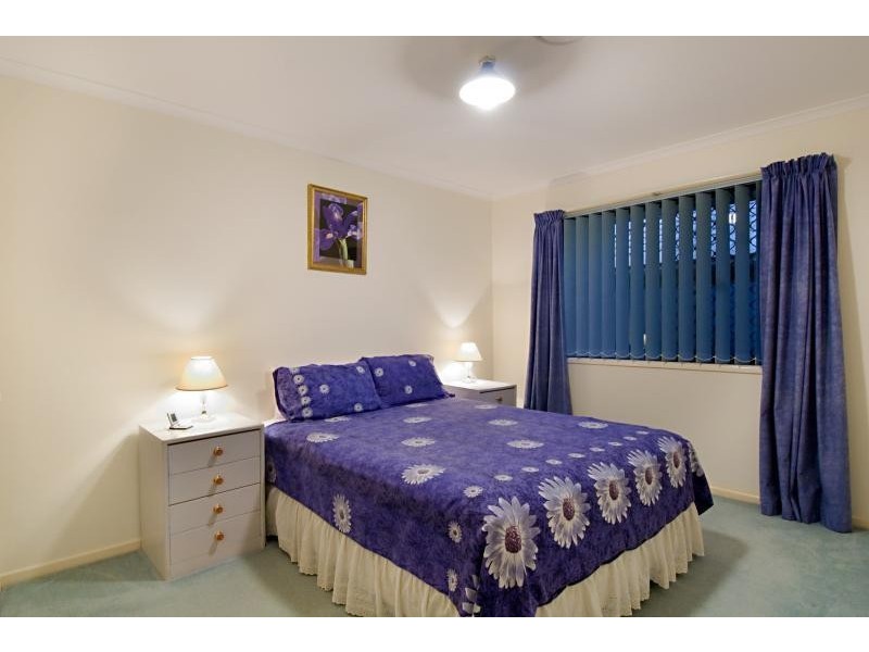 12 Kalmia Court, Mountain Creek QLD 4557