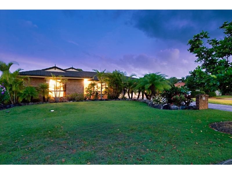 12 Kalmia Court, Mountain Creek QLD 4557