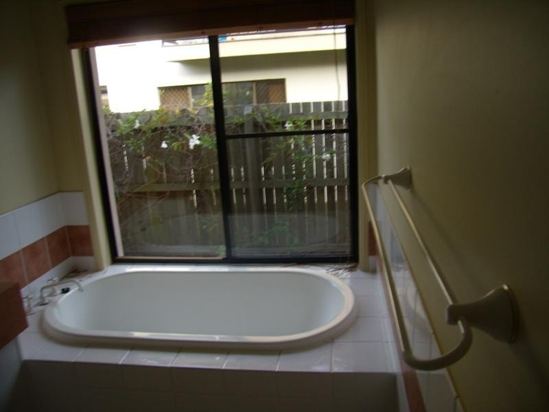 4 Jacaranda Court, Mooloolaba QLD 4557
