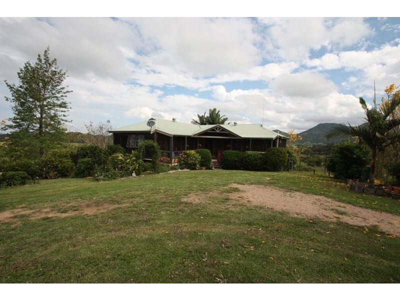 310 Memorial Avenue, Eumundi QLD 4562