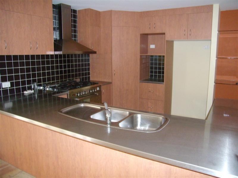 4 Jacaranda Drive, Mooloolaba QLD 4557