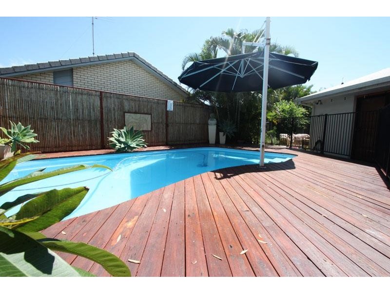 18 Tallawa Place, Wurtulla QLD 4575