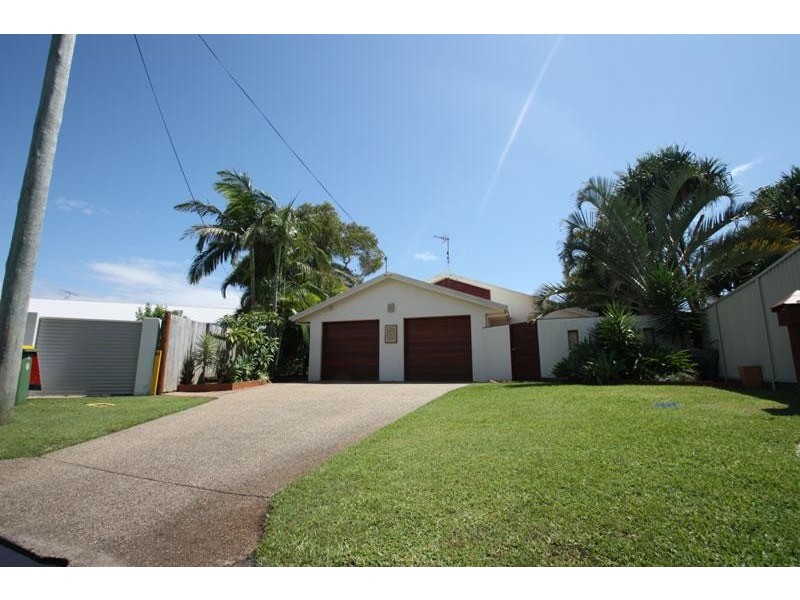 18 Tallawa Place, Wurtulla QLD 4575