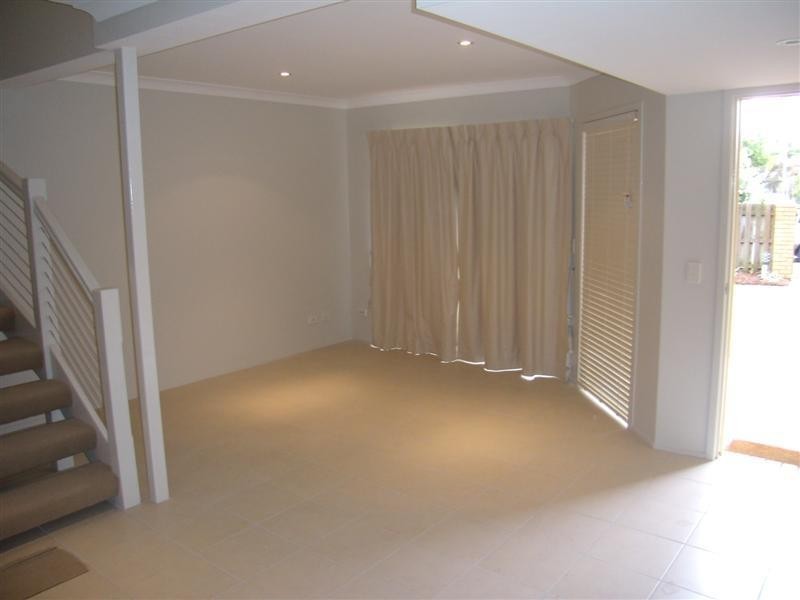 2/29 Tarcoola Avenue, Mooloolaba QLD 4557