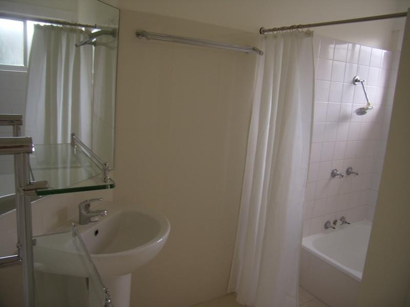 4/49 Edward Street, Alexandra Headland QLD 4572