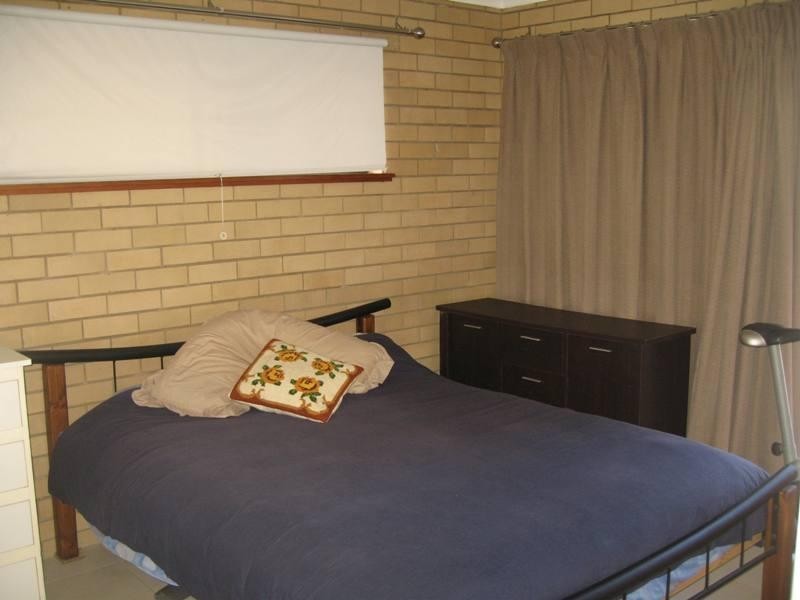 2/8 Goonawarra Drive, Mooloolaba QLD 4557