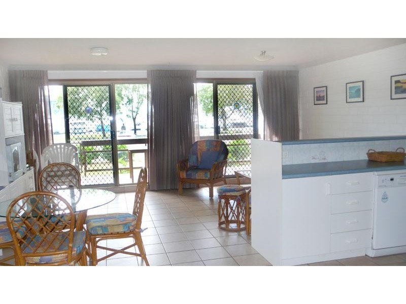 2/58 River Esplanade, Mooloolaba QLD 4557