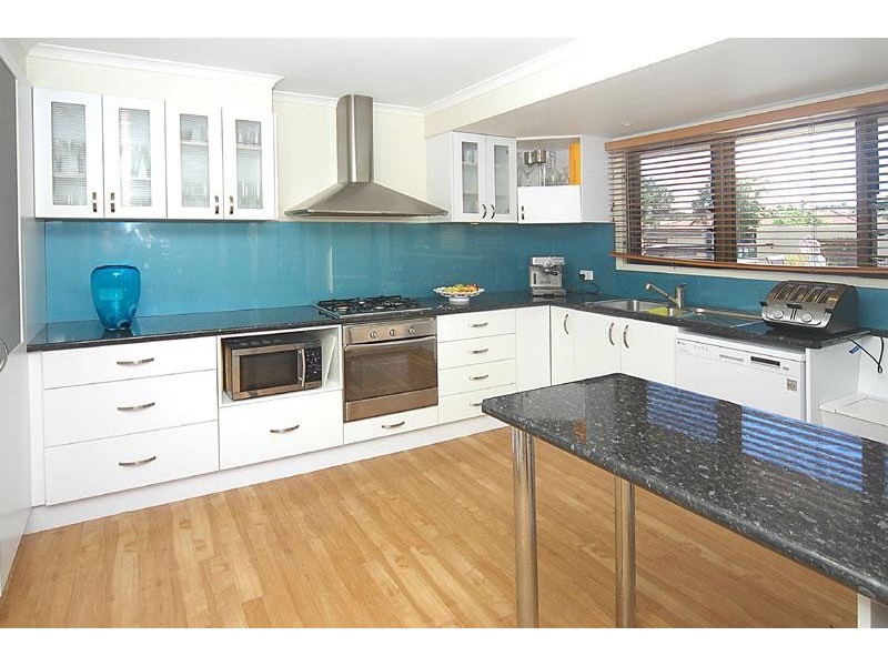 27 Brentwood Avenue, Mooloolaba QLD 4557