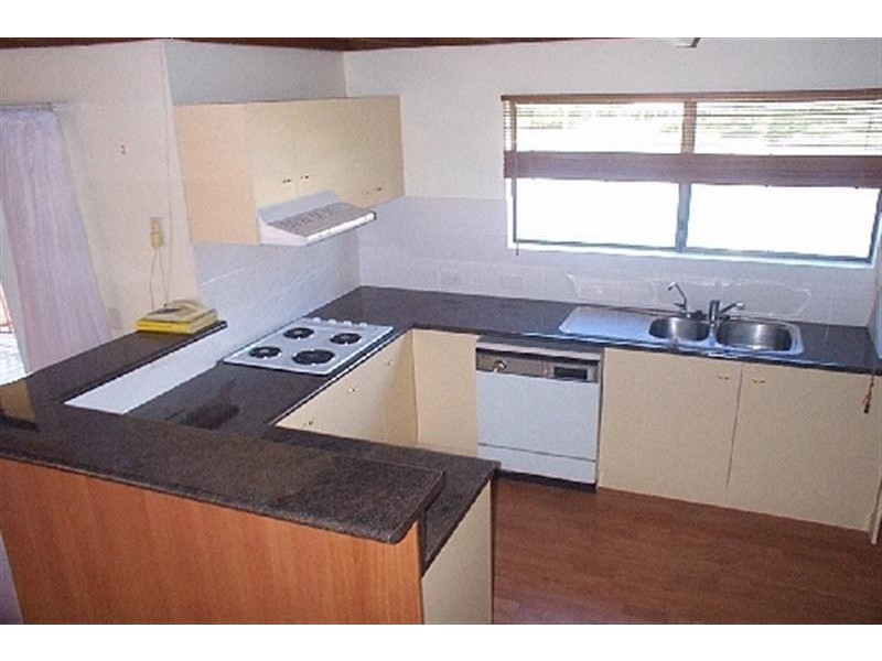 8/31 Pangarinda Place, Mooloolaba QLD 4557