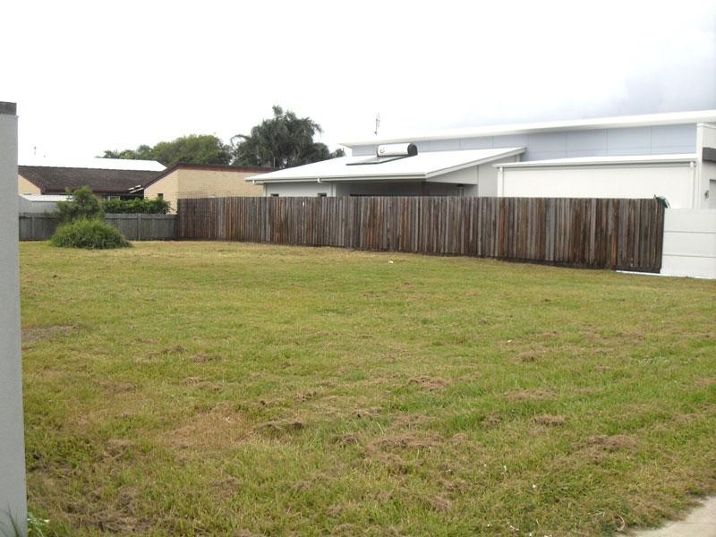 4 Petrie Avenue, Marcoola QLD 4564