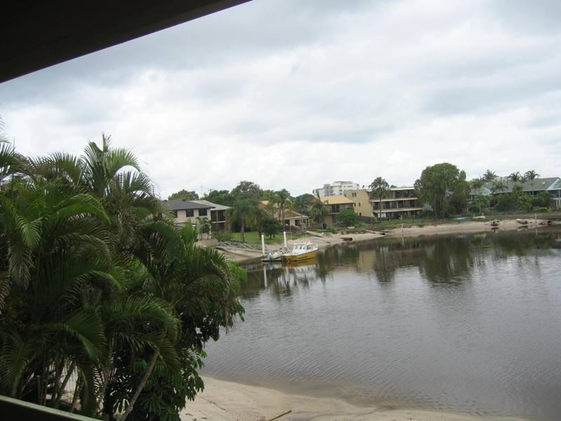 4/9 Barooga Crescent, Mooloolaba QLD 4557