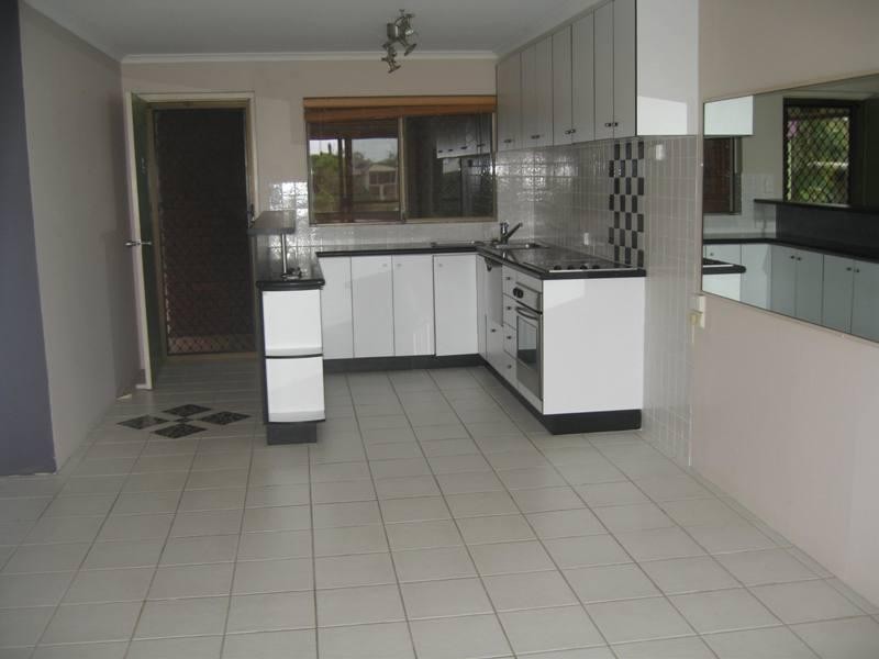 4/9 Barooga Crescent, Mooloolaba QLD 4557