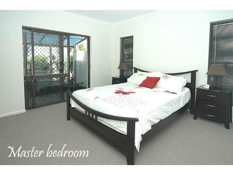 6 Petrie Avenue, Marcoola QLD 4564