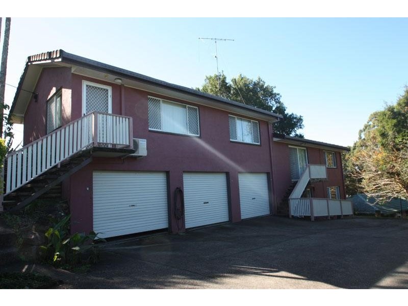 2/7 Bradley Street, Nambour QLD 4560