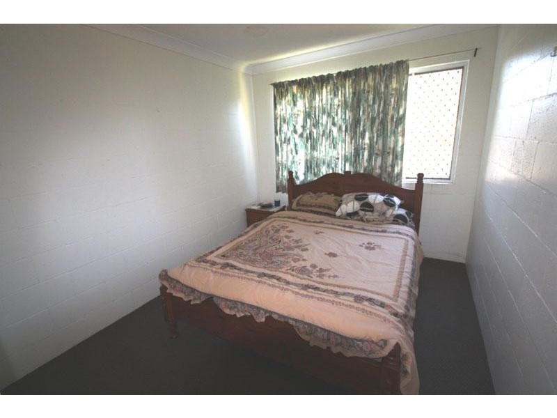 2/7 Bradley Street, Nambour QLD 4560