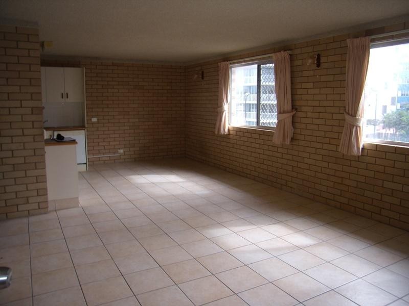 9/50 Alexandra Parade, Maroochydore QLD 4558