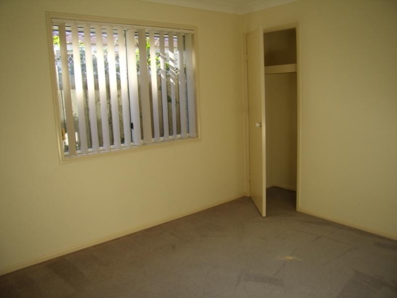 8 Honeymyrtle Court, Mountain Creek QLD 4557