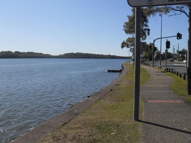 235 Bradman Avenue, Maroochydore QLD 4558