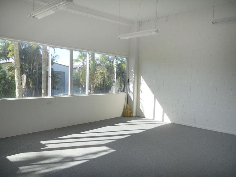 3/4 Action Street, Noosaville QLD 4566