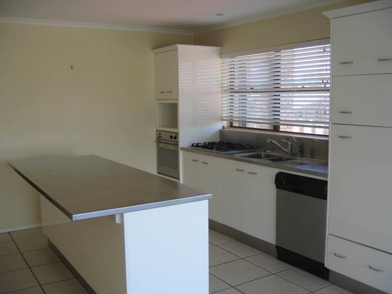 4/27 Pangarinda Place, Mooloolaba QLD 4557