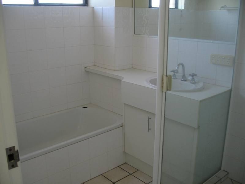 4/27 Pangarinda Place, Mooloolaba QLD 4557