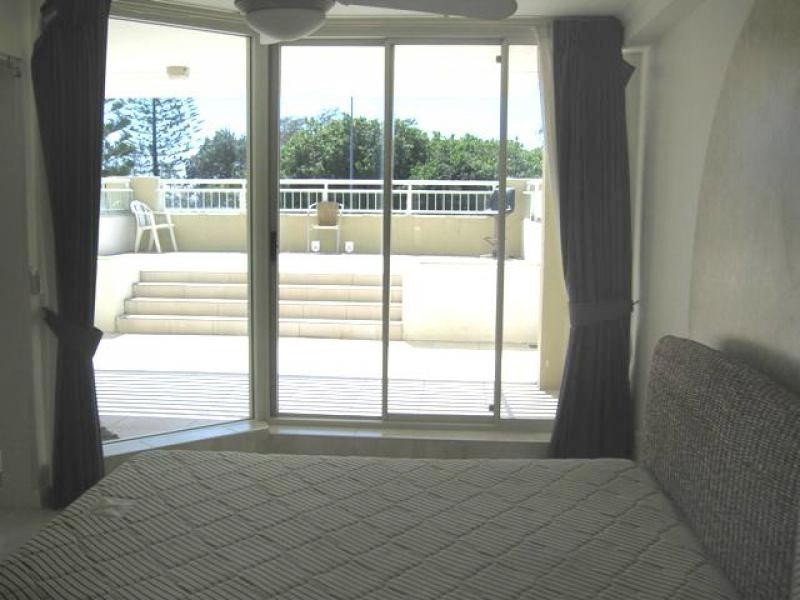 202/180 Alexandra Parade, Alexandra Headland QLD 4572