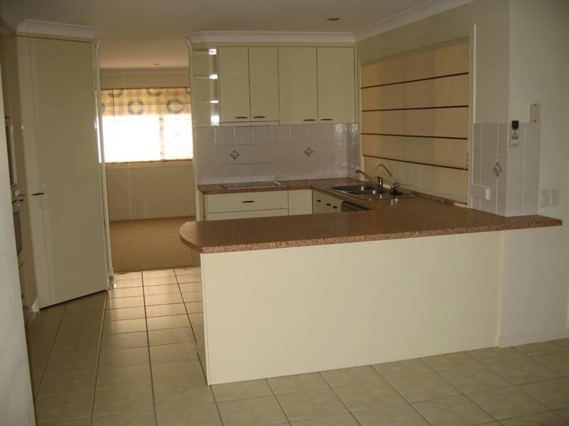5 Mako Court, Mountain Creek QLD 4557