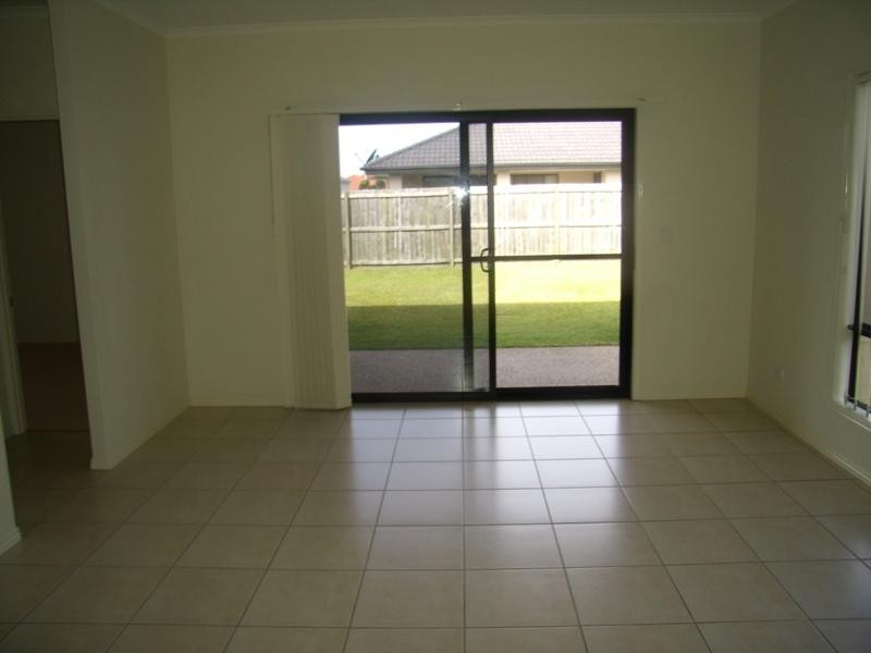 11 Moreton Street, Sippy Downs QLD 4556