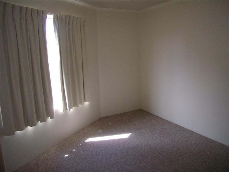 3/2 Camfield Street, Alexandra Headland QLD 4572