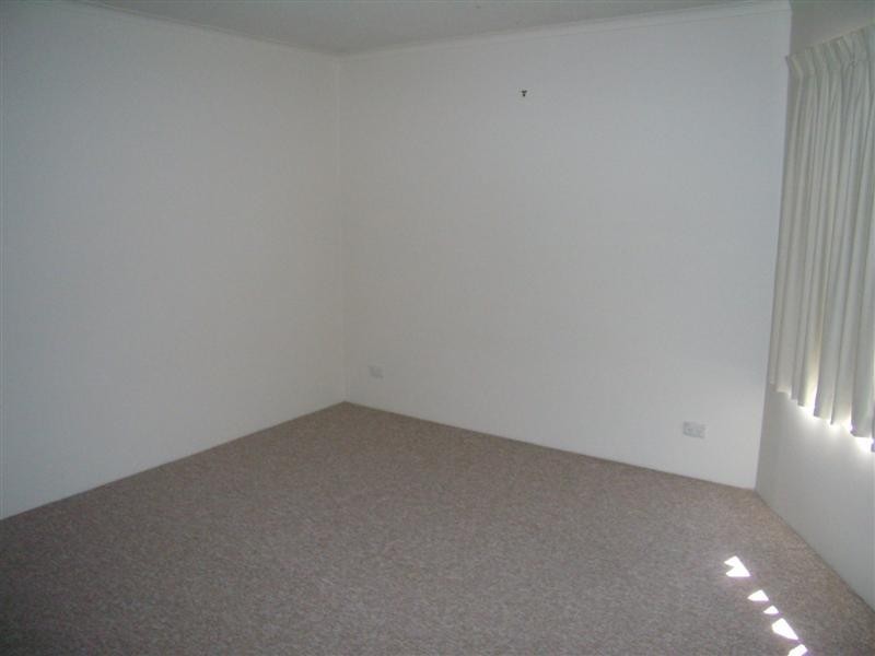 3/2 Camfield Street, Alexandra Headland QLD 4572