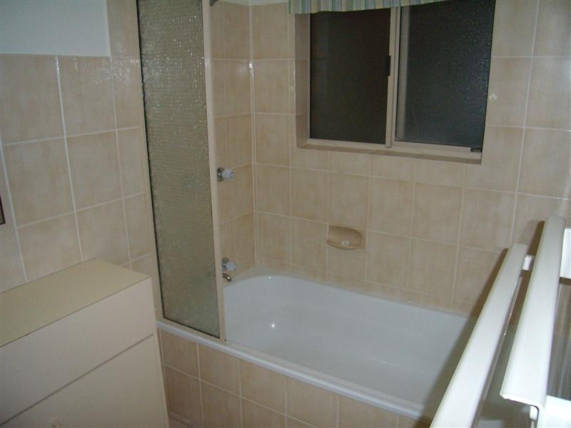 3/2 Camfield Street, Alexandra Headland QLD 4572