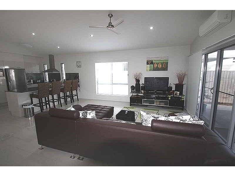 6 Peppertree Circuit, Maroochydore QLD 4558