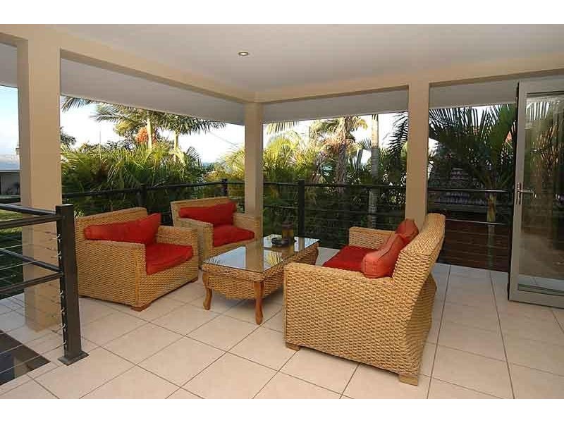 27 Tantula Road East, Alexandra Headland QLD 4572