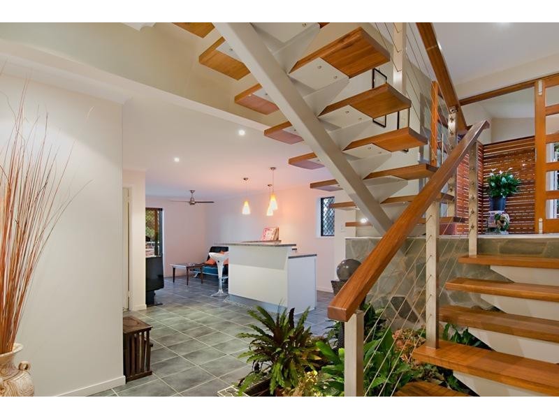27 Tantula Road East, Alexandra Headland QLD 4572