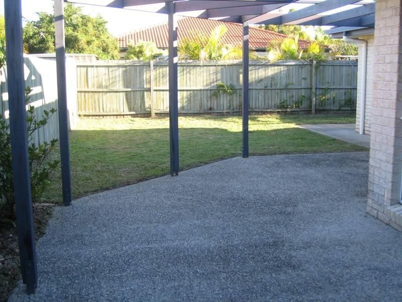 8 Honeymyrtle Court, Mountain Creek QLD 4557