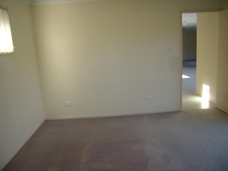 8 Honeymyrtle Court, Mountain Creek QLD 4557