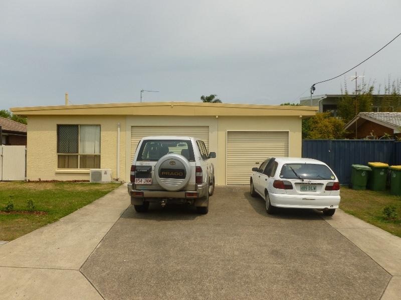 2/31 Coonanag Crescent, Warana QLD 4575
