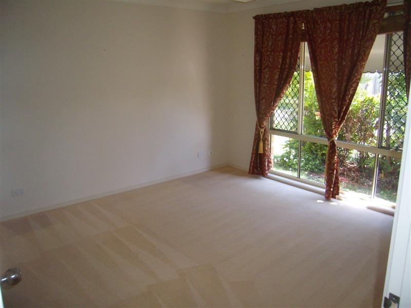 33 Trinity Crescent, Sippy Downs QLD 4556