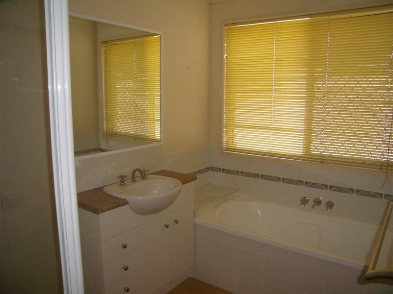 33 Trinity Crescent, Sippy Downs QLD 4556