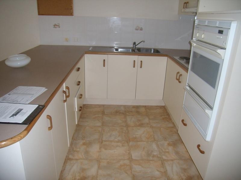 2/162 Tepequar Drive, Maroochydore QLD 4558