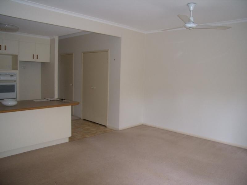 2/162 Tepequar Drive, Maroochydore QLD 4558