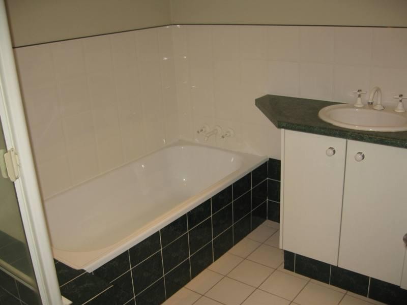 28 Oogar Street, Maroochydore QLD 4558