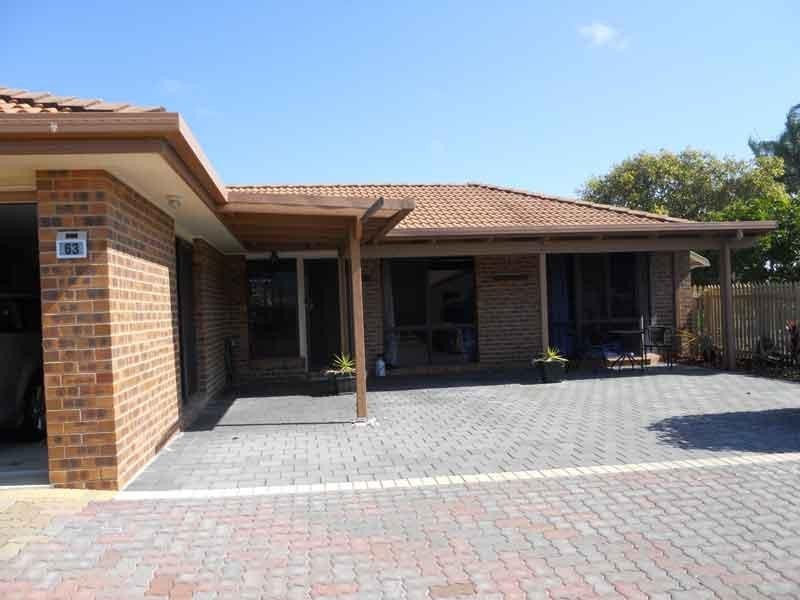 63/8 Melody Court, Warana QLD 4575
