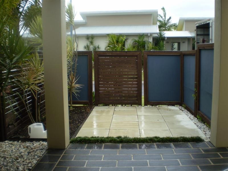 15 Maldives Place, Kawana Island QLD 4575